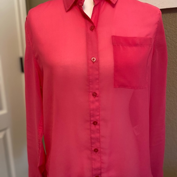 Aeropostale Sheer Pink Blouse Size Medium - Picture 2 of 9